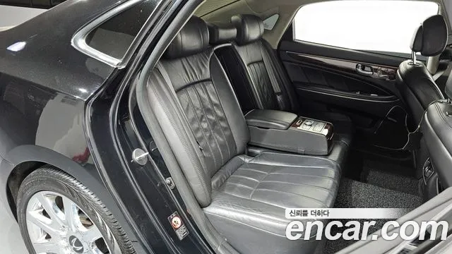 Hyundai Equus 2012 — фото 12