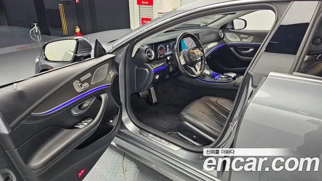 Mercedes-Benz CLS-Class 2019 — фото 11