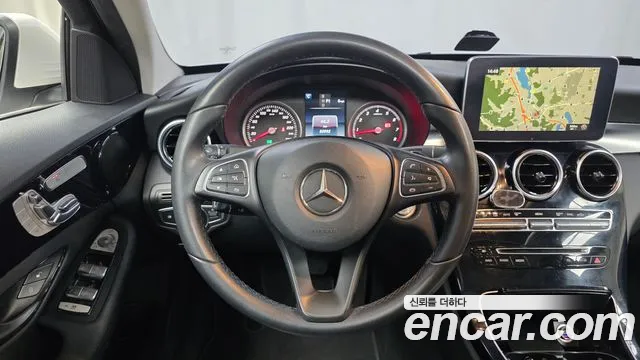 Mercedes-Benz C-Class 2016 — фото 13