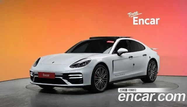 Porsche Panamera 2018 — фото 20