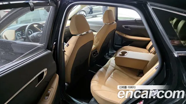 Hyundai Sonata 2023 — фото 11