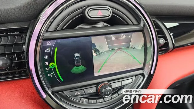 Mini Cooper Convertible 2021 — фото 17