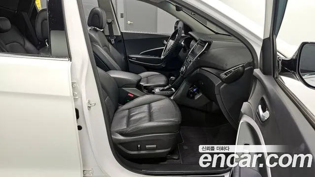 Hyundai Santafe 2016 — фото 12