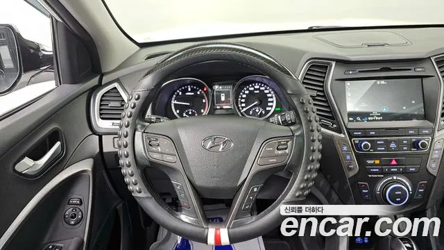 Hyundai Santafe 2016 — фото 14