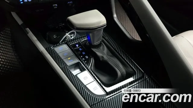 Hyundai AVANTE 2021 — фото 9