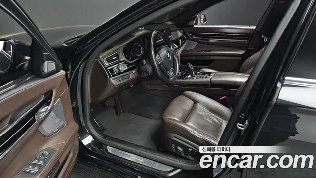 BMW 7-Series 2015 — фото 11