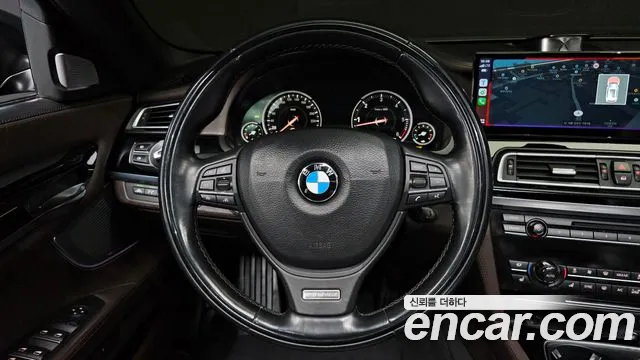 BMW 7-Series 2015 — фото 13