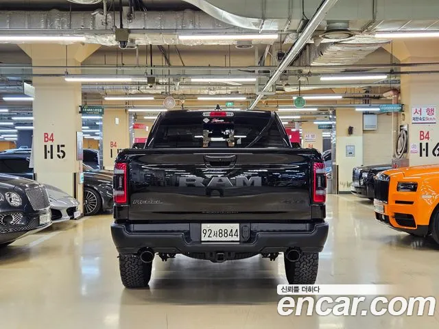 Dodge Ram Pick Up 2019 — фото 4