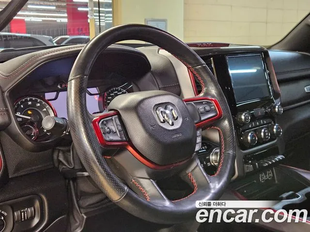 Dodge Ram Pick Up 2019 — фото 13