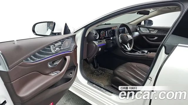 Mercedes-Benz CLS-Class 2020 — фото 10