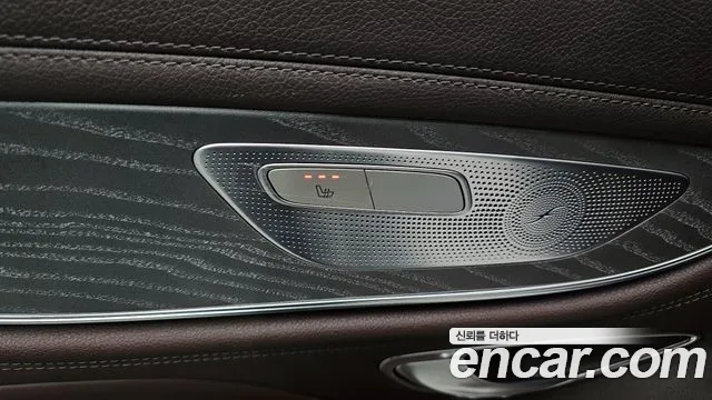 Mercedes-Benz CLS-Class 2020 — фото 19