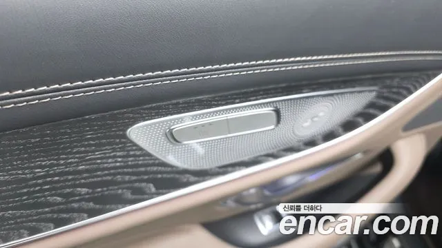 Mercedes-Benz AMG GT 2023 — фото 17