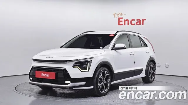 Kia Niro 2022 — фото 1