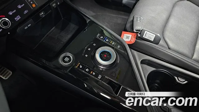 Kia Niro 2022 — фото 9