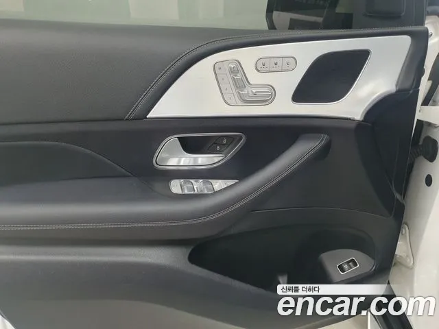 Mercedes-Benz GLE-Class 2021 — фото 15
