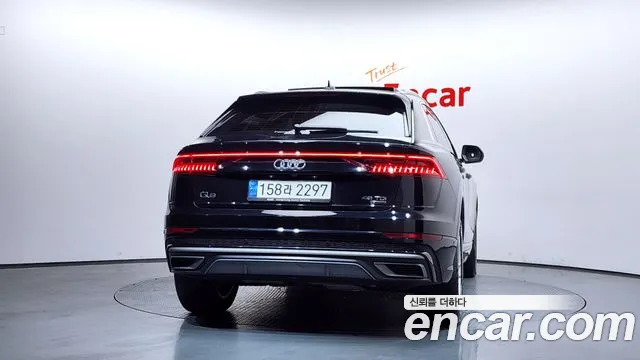 Audi Q8 2021 — фото 4