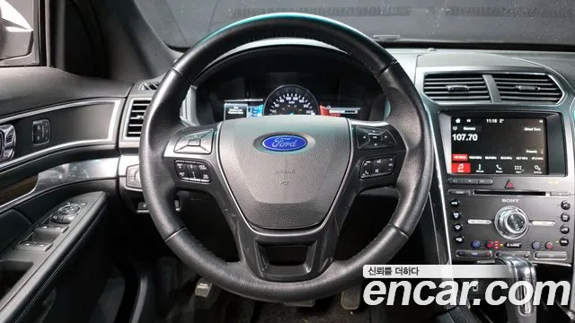Ford Explorer 2017 — фото 13