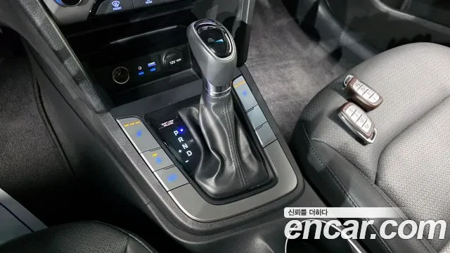 Hyundai AVANTE 2016 — фото 9