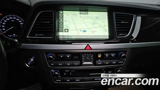 Hyundai Genesis 2016 — фото 14