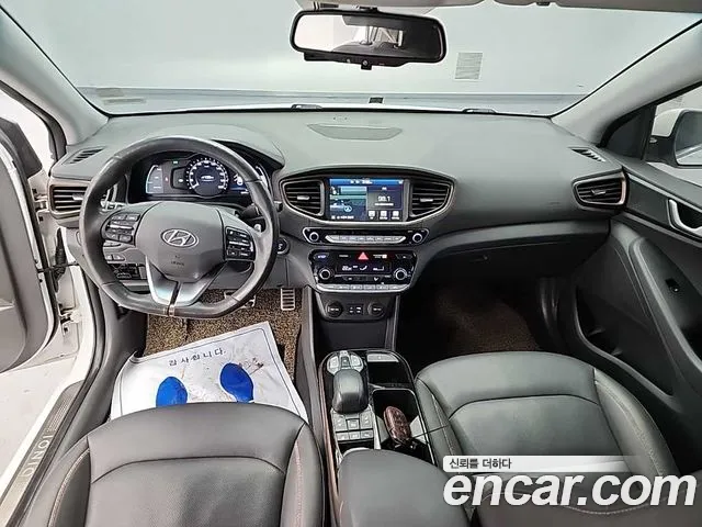 Hyundai Ioniq 2017 — фото 7
