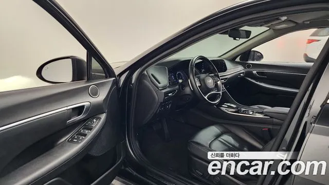 Hyundai Sonata 2021 — фото 10