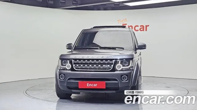 Land Rover Discovery 2016 — фото 3