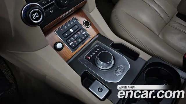 Land Rover Discovery 2016 — фото 9