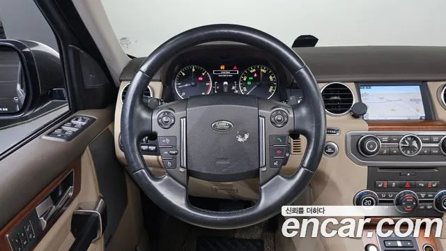 Land Rover Discovery 2016 — фото 14