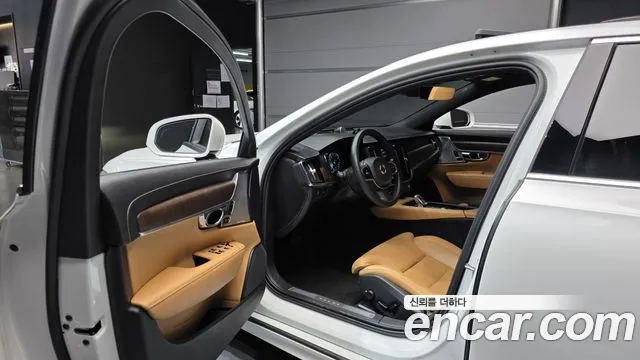 Volvo S90 2021 — фото 11