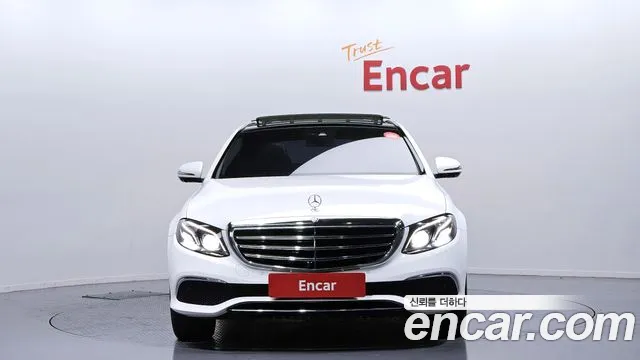 Mercedes-Benz E-Class 2017 — фото 3