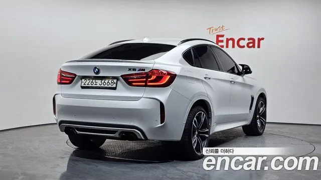 BMW X6M 2017 — фото 2