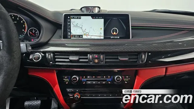 BMW X6M 2017 — фото 14