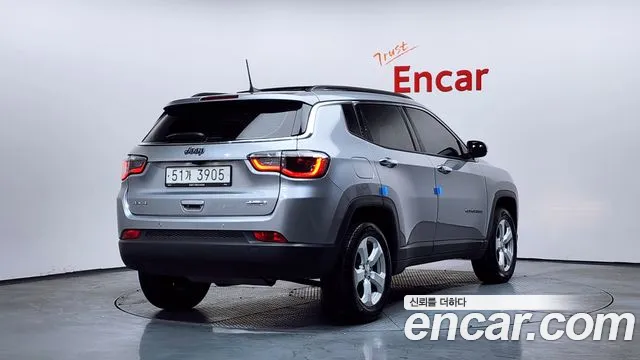 Jeep Compass 2018 — фото 2