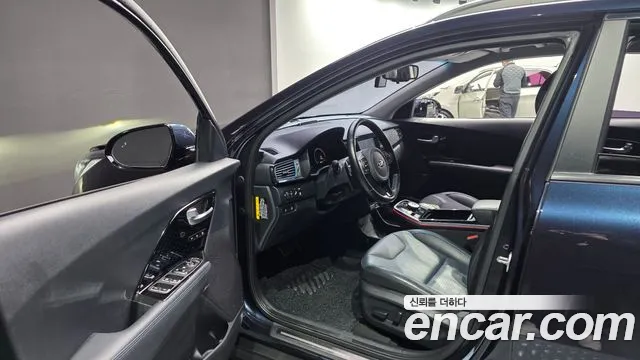 Kia Niro 2019 — фото 11