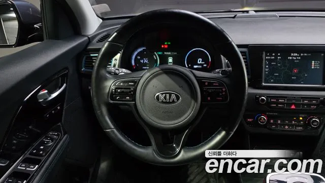 Kia Niro 2019 — фото 13