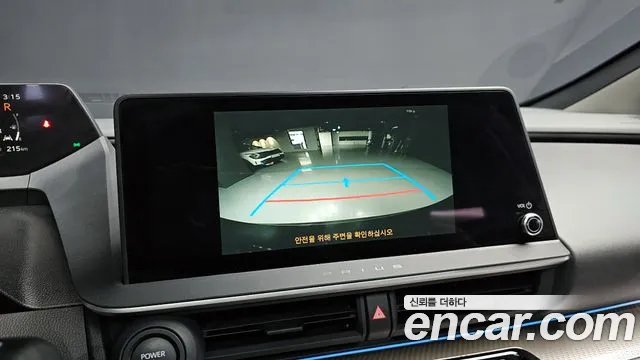 Toyota Prius 2024 — фото 16