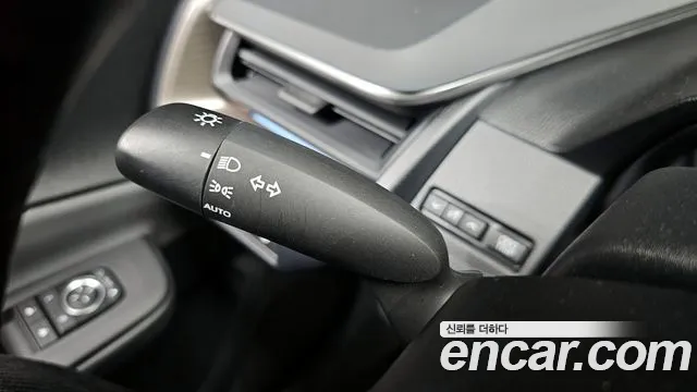 Toyota Prius 2024 — фото 19
