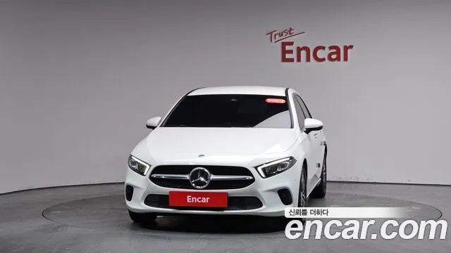 Mercedes-Benz A-Class 2022 — фото 2