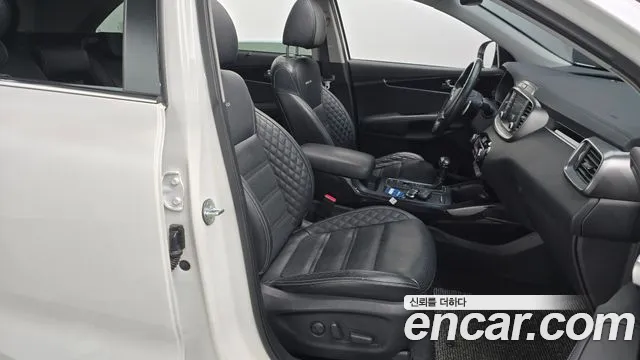 Kia Sorento 2018 — фото 10