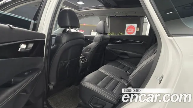 Kia Sorento 2018 — фото 12
