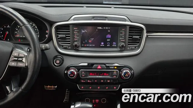 Kia Sorento 2018 — фото 15