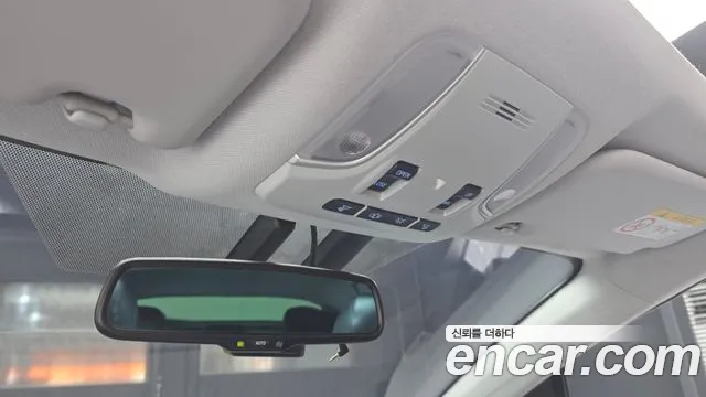 Toyota Prius 2016 — фото 18