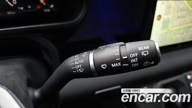 Land Rover Defender 2023 — фото 15
