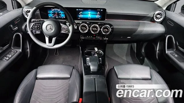 Mercedes-Benz A-Class 2020 — фото 7
