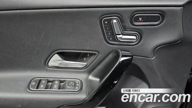 Mercedes-Benz A-Class 2020 — фото 18