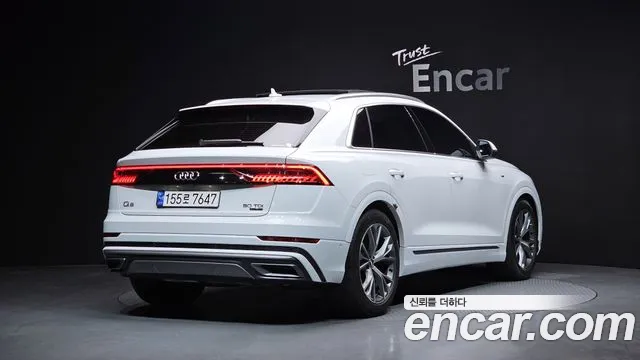 Audi Q8 2020 — фото 2