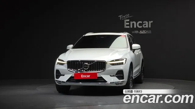 Volvo XC60 2022 — фото 3