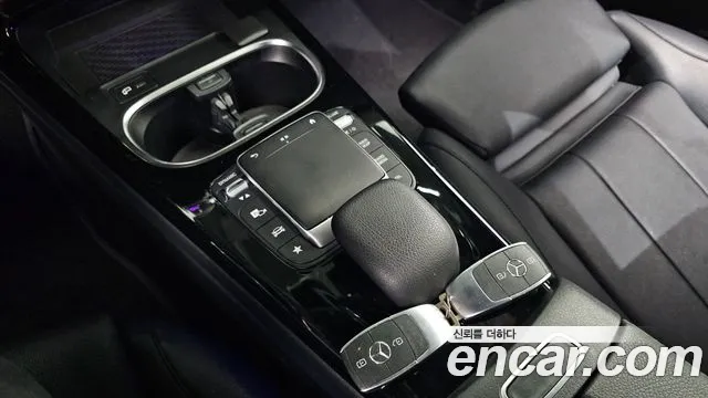 Mercedes-Benz A-Class 2021 — фото 19