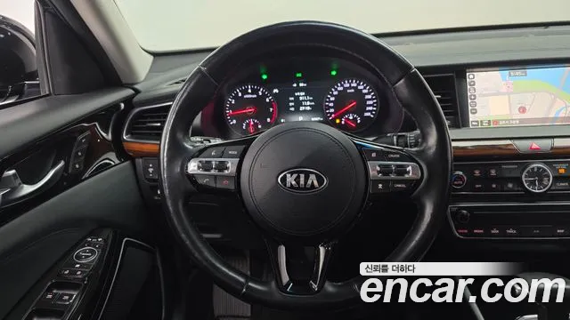 Kia K7 2017 — фото 13