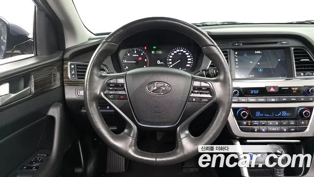 Hyundai Sonata 2016 — фото 13